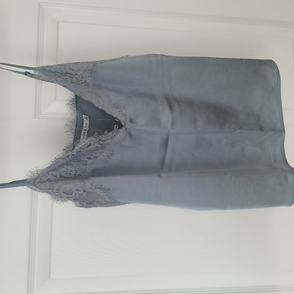 Abercrombie and Fitch top size XS in green